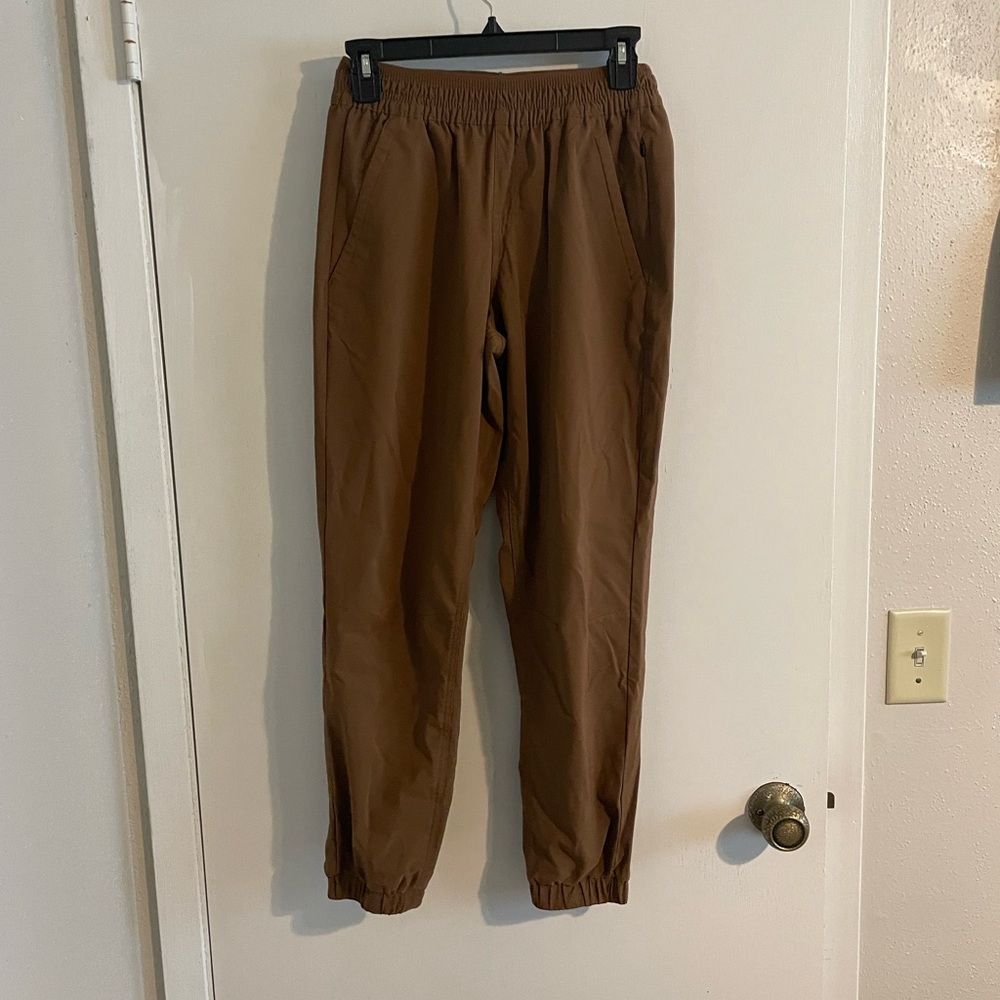 Ora a Wonderland Rocks Jogger Women’s